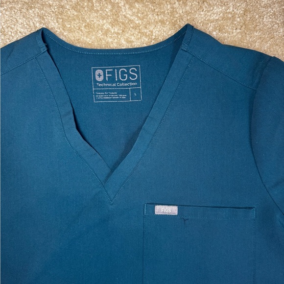 Figs Scrub Set - Picture 3 of 6